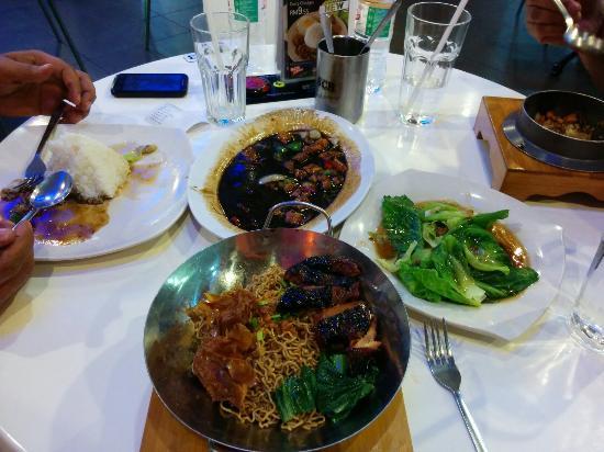 Singapore Chicken Rice